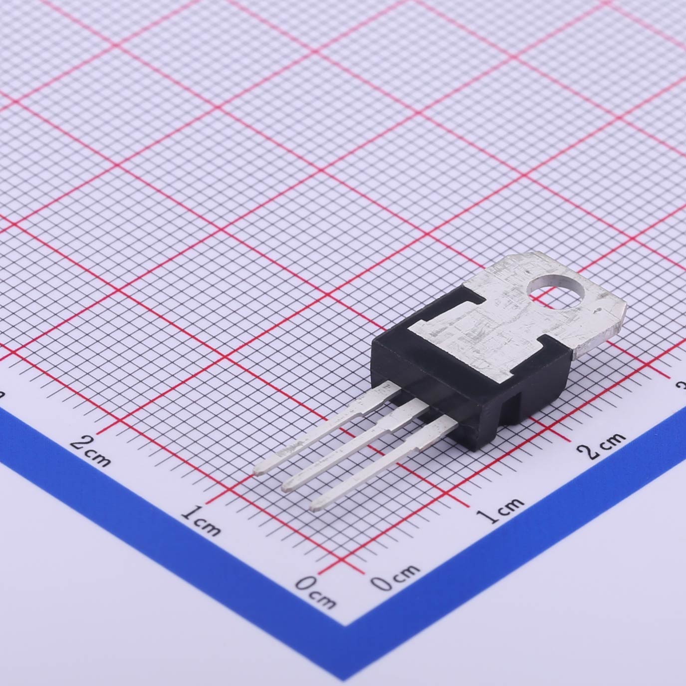 線性穩(wěn)壓器LM317
